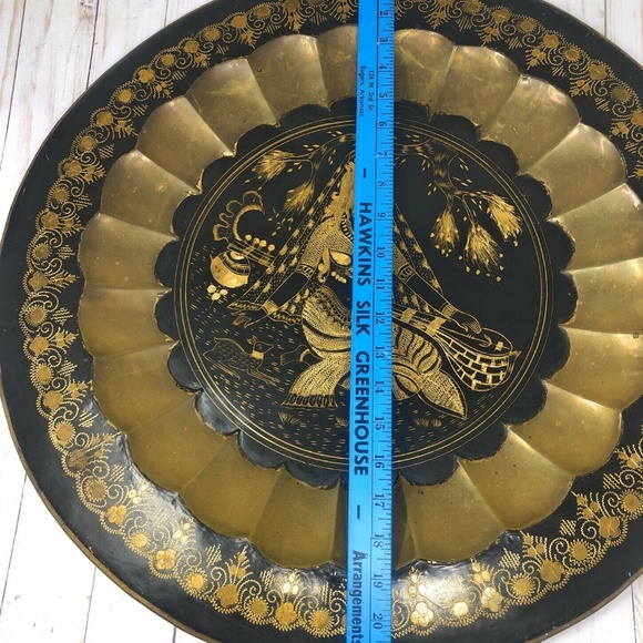 Vintage BRASS Hand Engraved Tray Platter Mid Centu - Picture 8 of 8